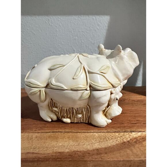 Harmony Kingdom Straight From The Hip Hippo Hippopotamus Trinket Figure - Picture 3 of 6